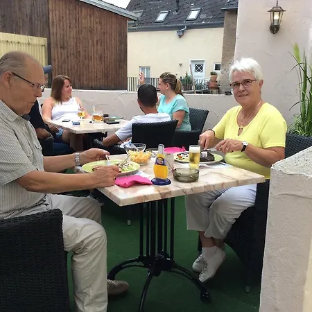 Zur Dorfschaenke 酒店 克洛滕