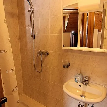 Zur Dorfschaenke 酒店