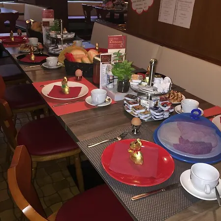 Zur Dorfschaenke 酒店 3*