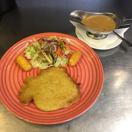 Zur Dorfschaenke מלון קלוטן