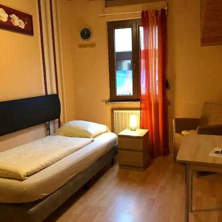 Hotel Zur Dorfschaenke Klotten
