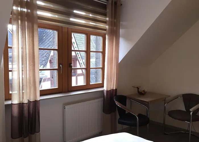 Zur Dorfschaenke Hotel