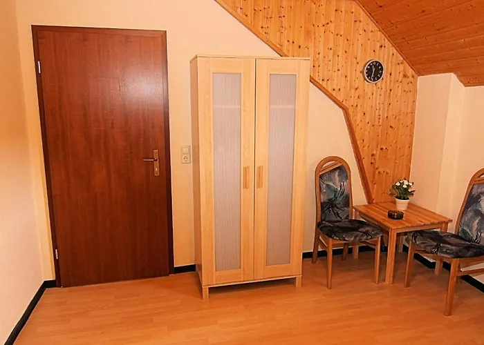 Hotel Zur Dorfschaenke Klotten