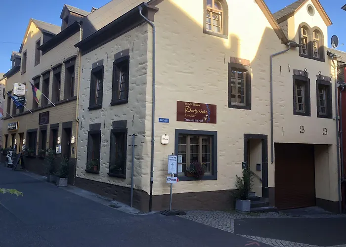 Hotel Zur Dorfschaenke 3*